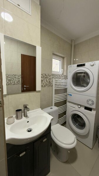 Militari, garsoniera moderna.